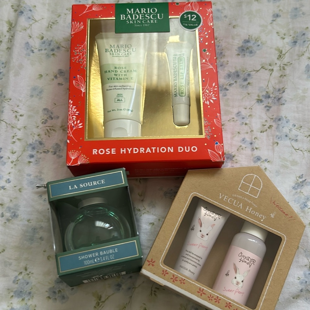 3 sets of holiday gift sets - hand cream, body lotion, lip balm, shower gel